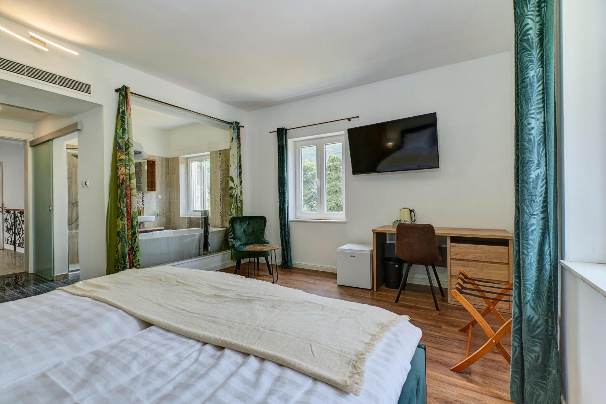 וולי לוסיניי Captain' S Villa Boutique Hotel מראה חיצוני תמונה