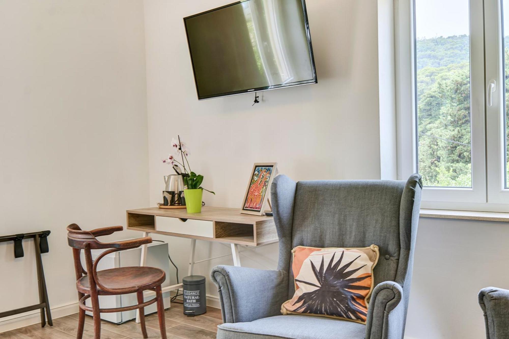 וולי לוסיניי Captain' S Villa Boutique Hotel מראה חיצוני תמונה