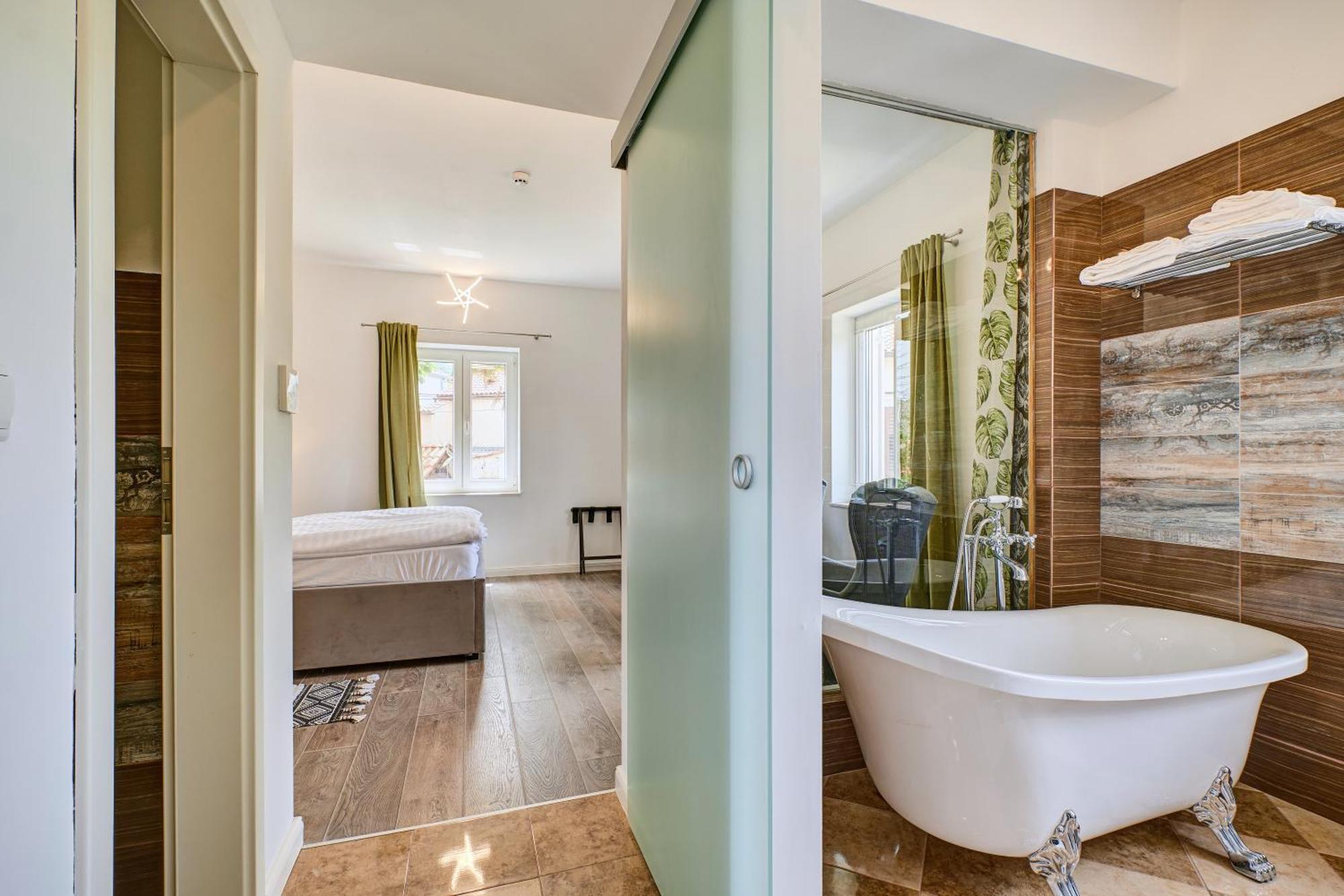 וולי לוסיניי Captain' S Villa Boutique Hotel מראה חיצוני תמונה