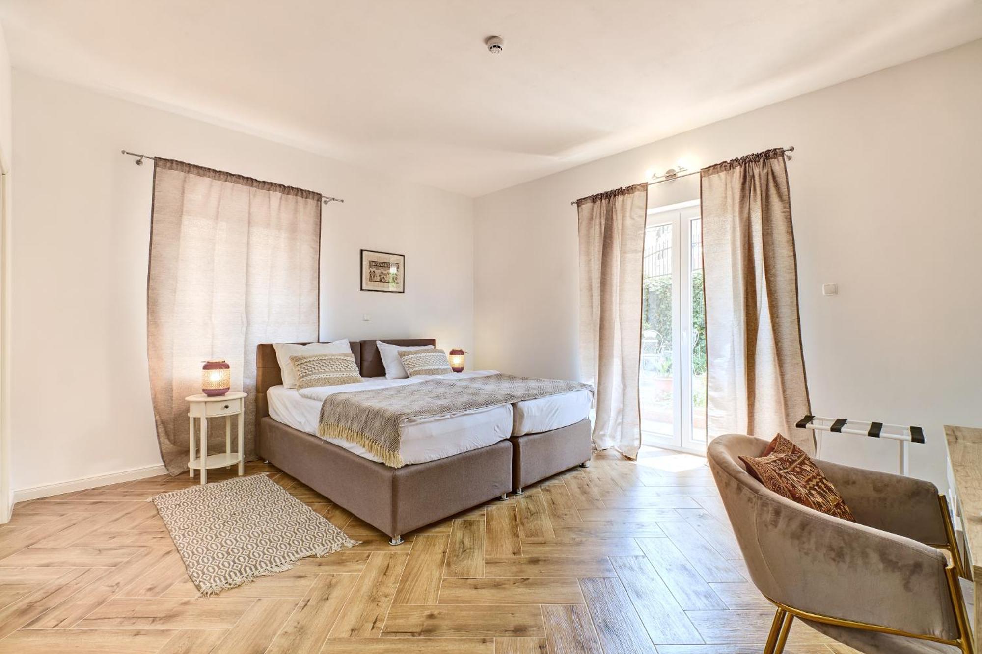 וולי לוסיניי Captain' S Villa Boutique Hotel מראה חיצוני תמונה